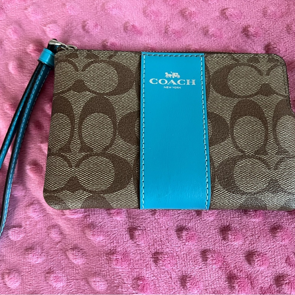 Coach wristlet - NWOT